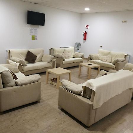 Albergue O Trisquel โอ เปโดรว์โซ ภายนอก รูปภาพ