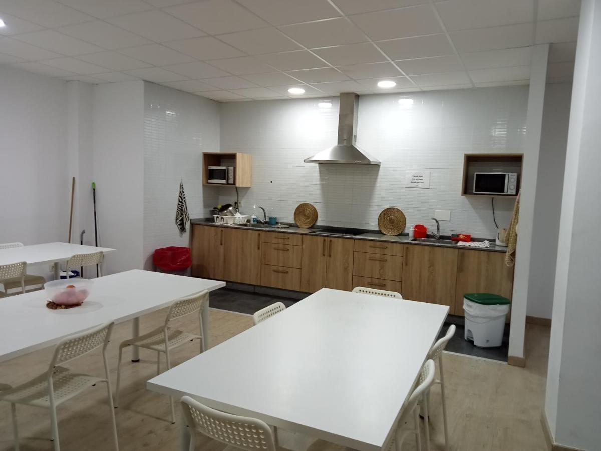 Albergue O Trisquel โอ เปโดรว์โซ ภายนอก รูปภาพ