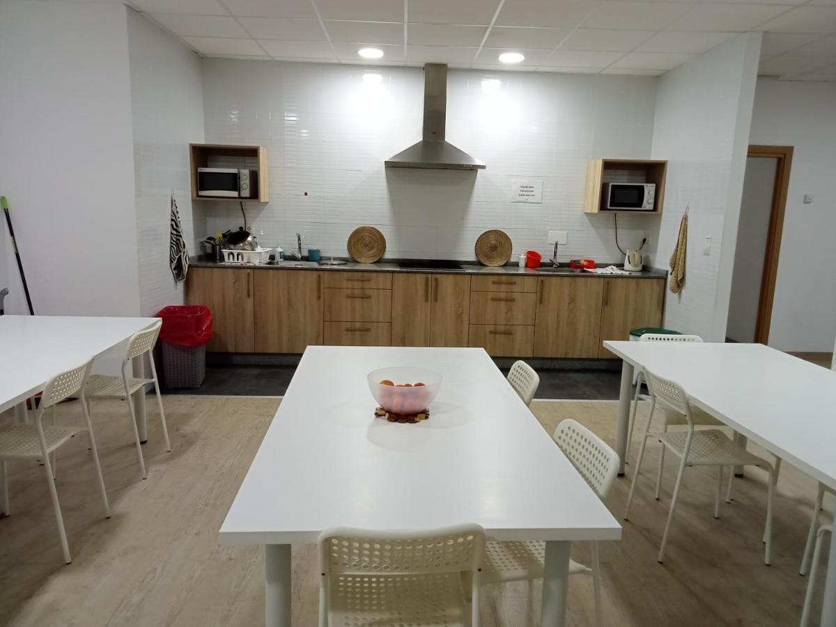 Albergue O Trisquel โอ เปโดรว์โซ ภายนอก รูปภาพ