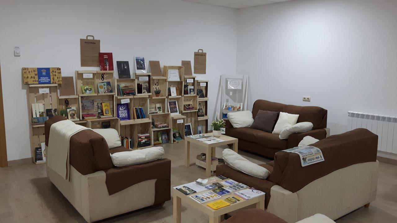 Albergue O Trisquel โอ เปโดรว์โซ ภายนอก รูปภาพ
