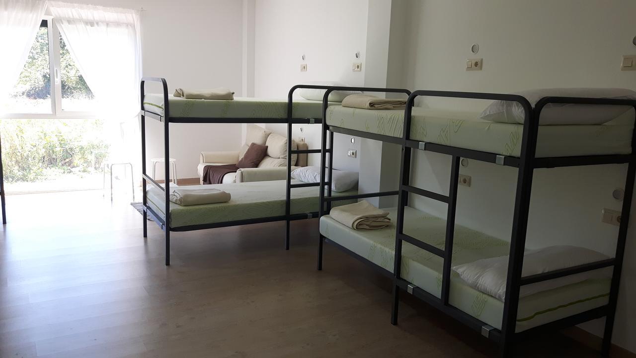 Albergue O Trisquel โอ เปโดรว์โซ ภายนอก รูปภาพ